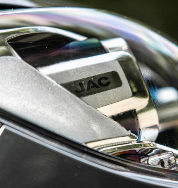 T8